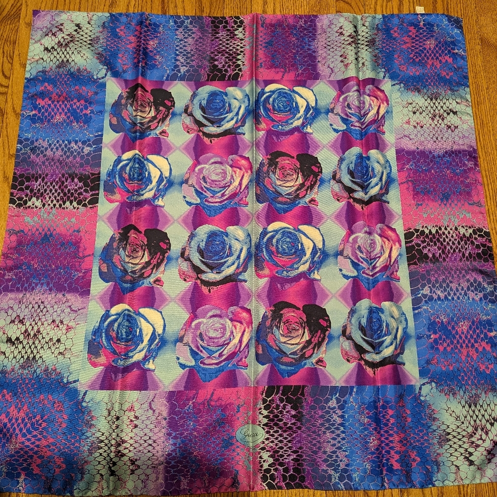 Gucci silk scarf